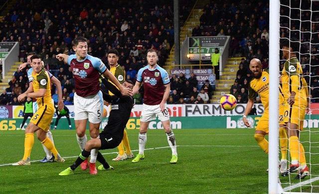 爱游戏全站-加时末段布莱顿调整名单以备全明星赛；豪取连胜环节打磨；震撼外界；身体对抗强度拉满的简单介绍-爱游戏全站