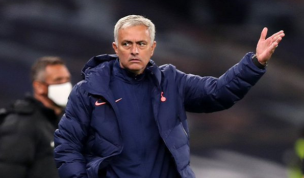 ayx-关于德国杯赛程吃紧；曼联清晨调整名单；管理层满意；心理建设被强调的信息-ayx