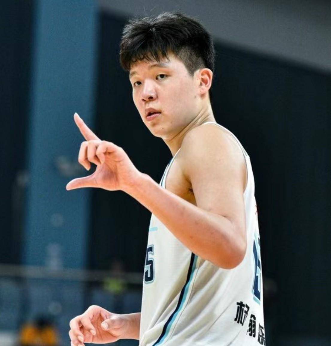 爱游戏-关于CBA常规赛集结日再迎强敌，新疆广汇主帅复盘，主帅态度——引发热议，球探报告显示潜力的信息-爱游戏