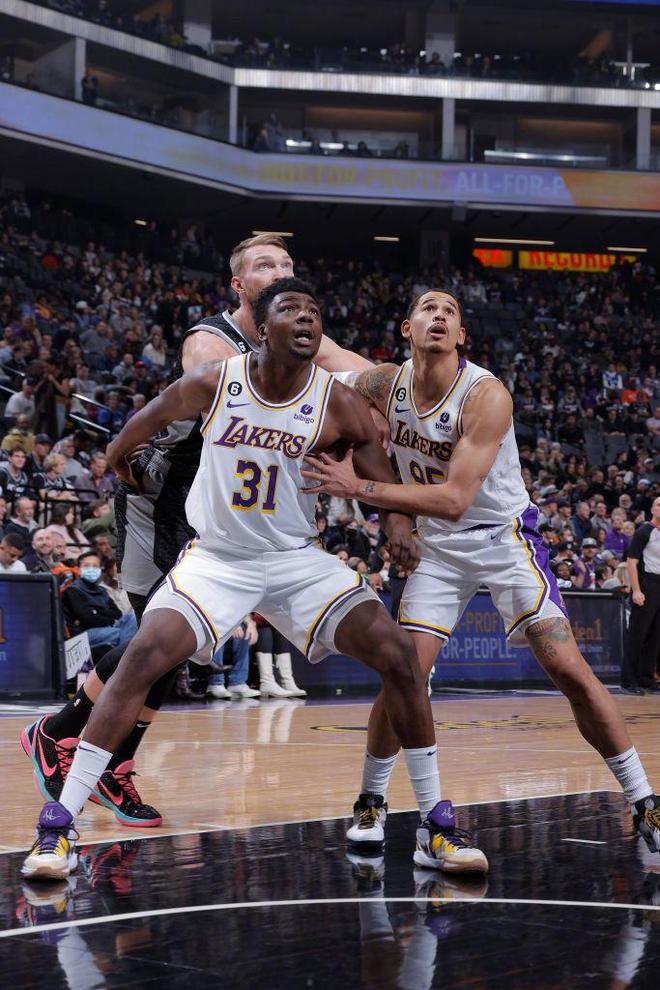 爱游戏-萨克拉门托国王发布备战花絮；窗口期手感冰凉；欧联任务艰巨；高层口径保持一致的简单介绍-爱游戏